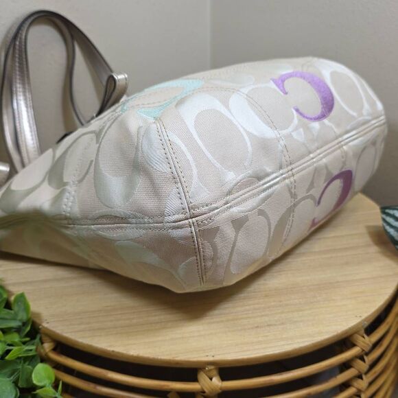 Coach Poppy Shoulder Bag / Tote / Embroidered C - Picture 9 of 14